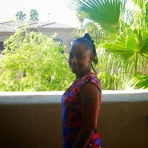 Meet your Posher, Yolanda